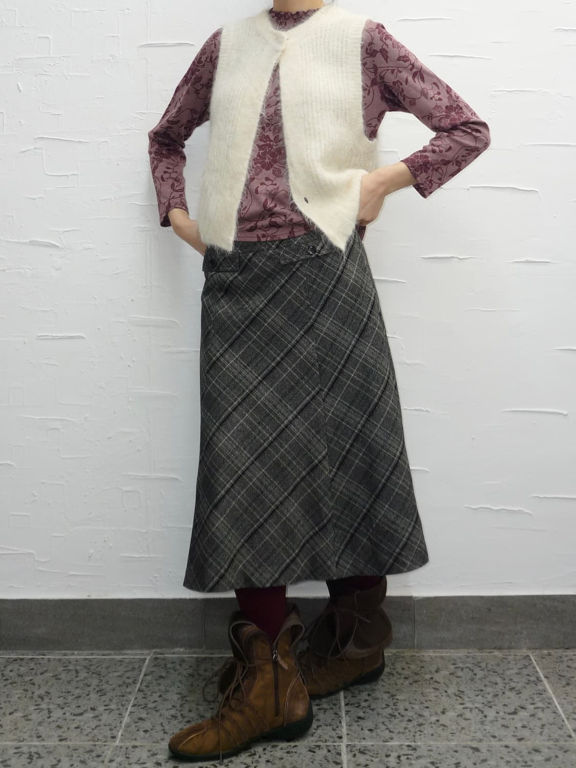flowy check midi skirt 상품이미지2