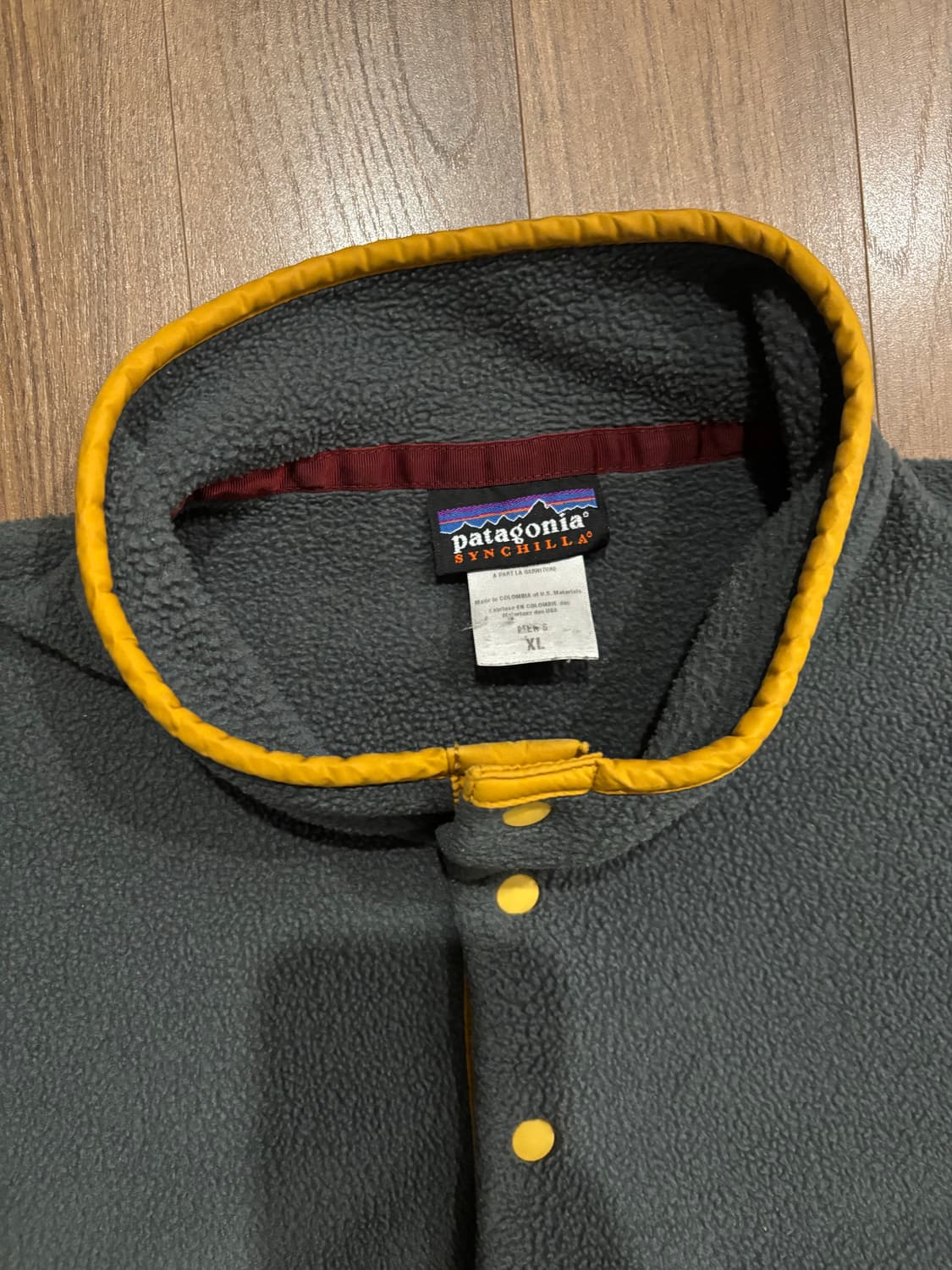 파타고니아 헤비웨이트 신칠라 그레이/옐로우 XL 사이즈 상품이미지5