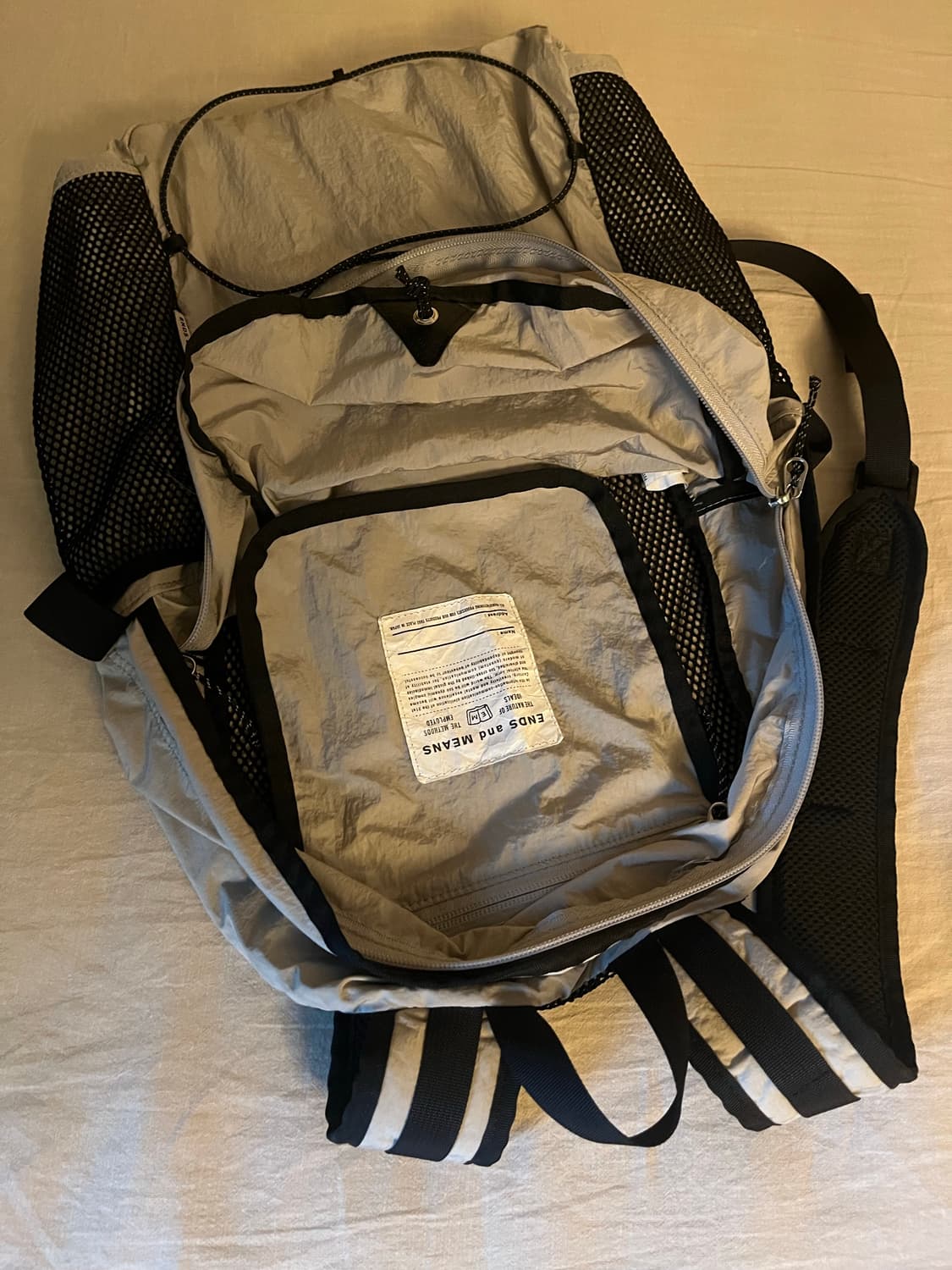 ends and means 패커블 백팩 상품이미지4