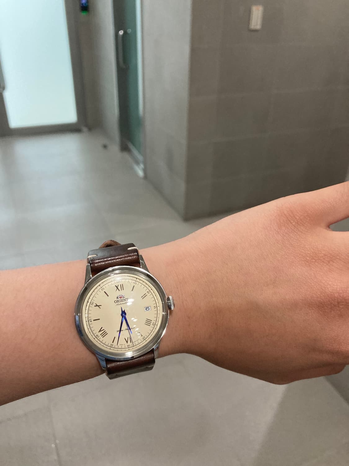 오리엔트 밤비노 크림다이얼 2세대 (40mm) 상품이미지6