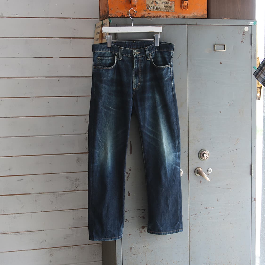 (착용컷) Wrangler 데님 팬츠 (남성용 33.5) 상품이미지3