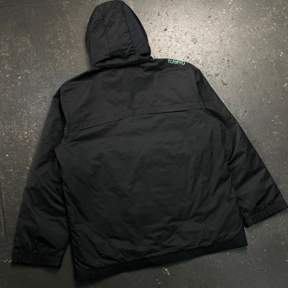 100 나이키 토탈90 바람막이 상품이미지5