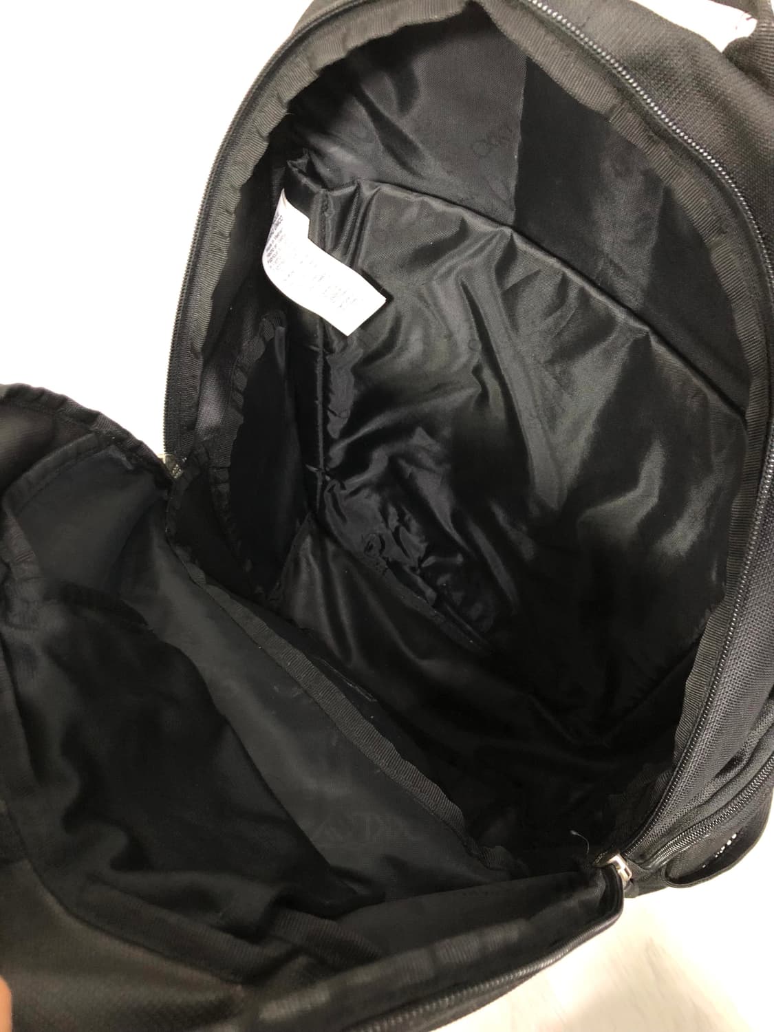 OAKLEY 오클리 드라이 백팩 30L _ 블랙 (~15인치 노트북O) 상품이미지9