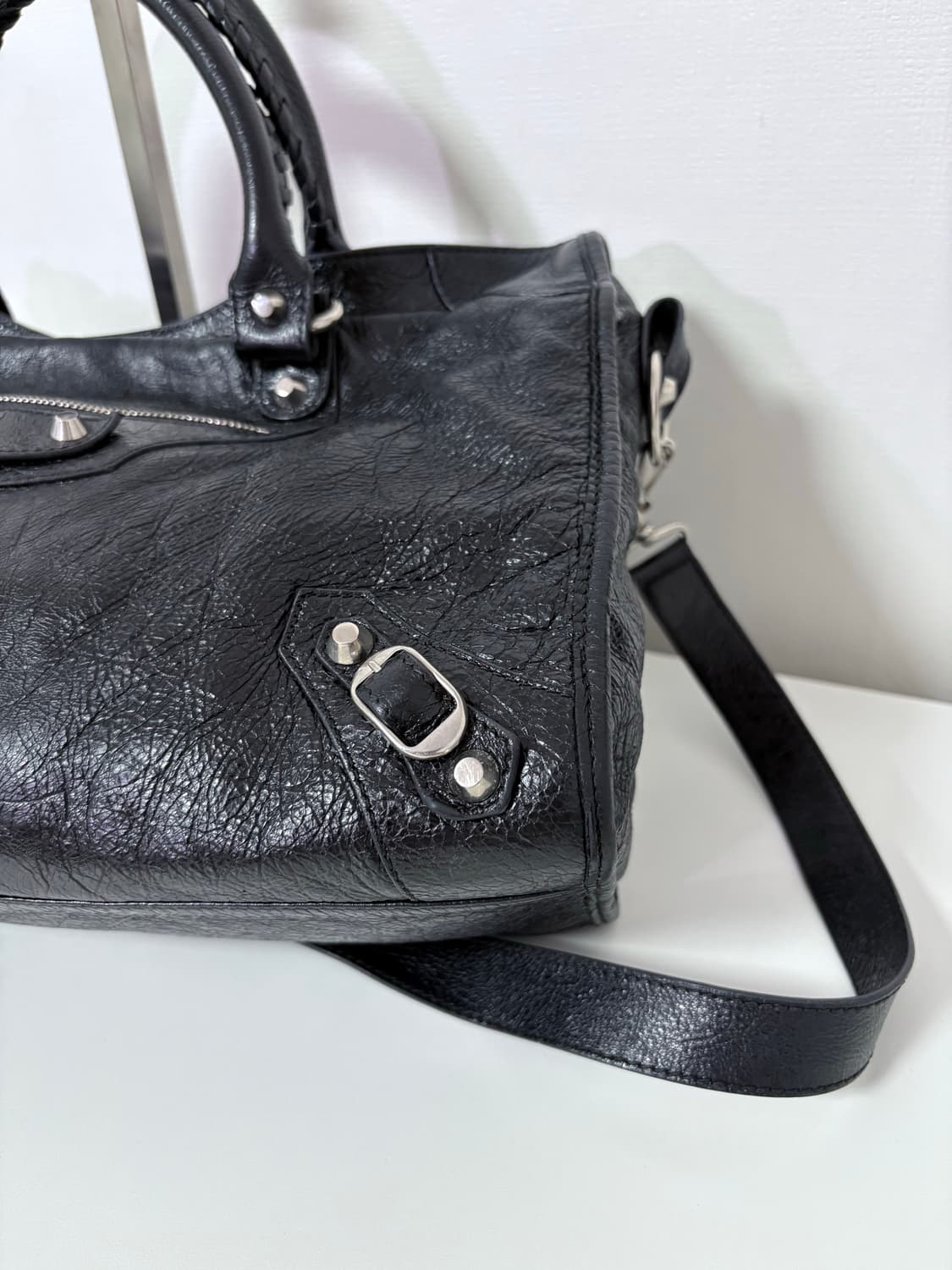 발렌시아가 르시티 미디엄 블랙 상품이미지7