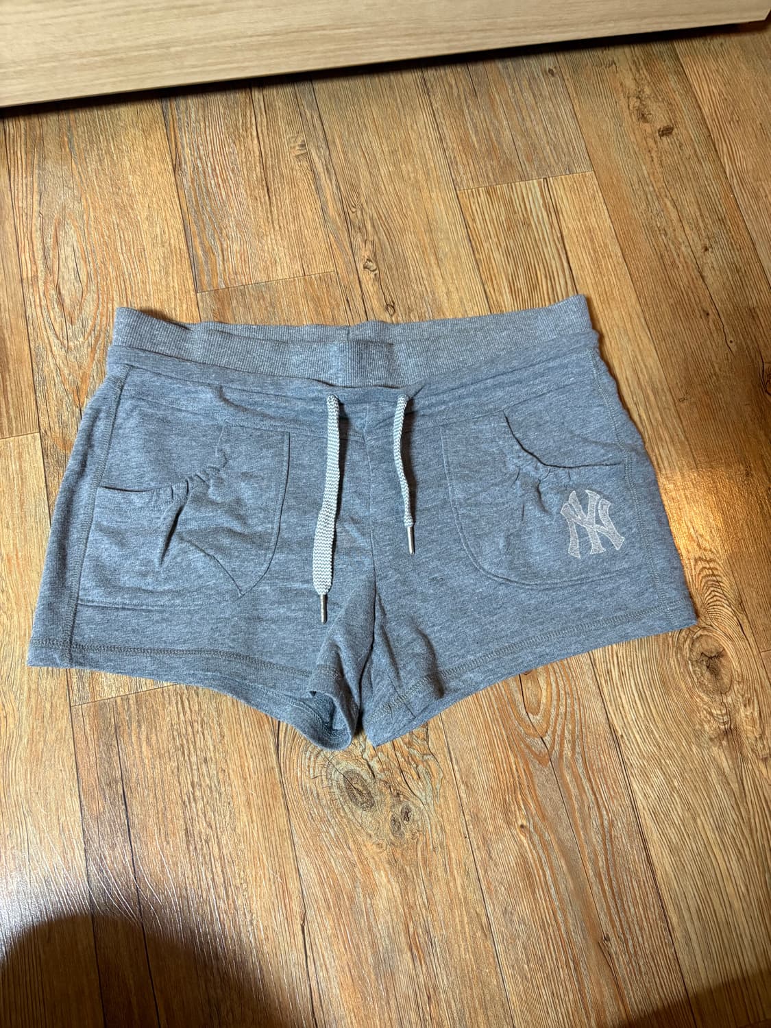 뉴에라 숏 팬츠 상품이미지1