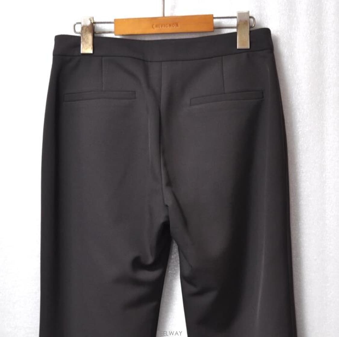 손정완/여성밑단장식슬림팬츠(허리26) 상품이미지4