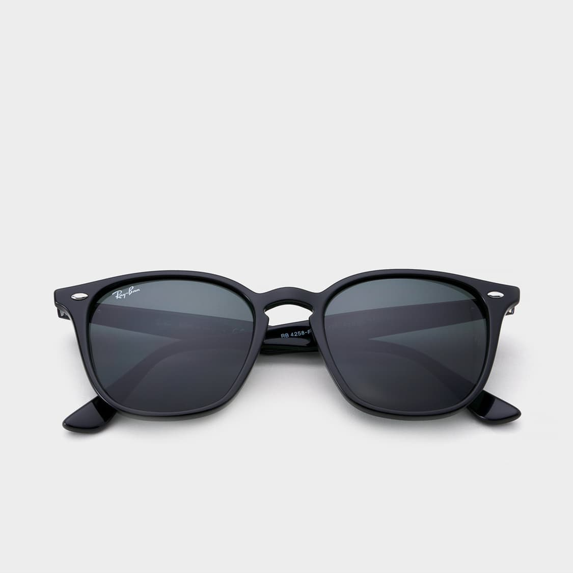 Rayban RB4258F 601 71 모델 상품이미지1