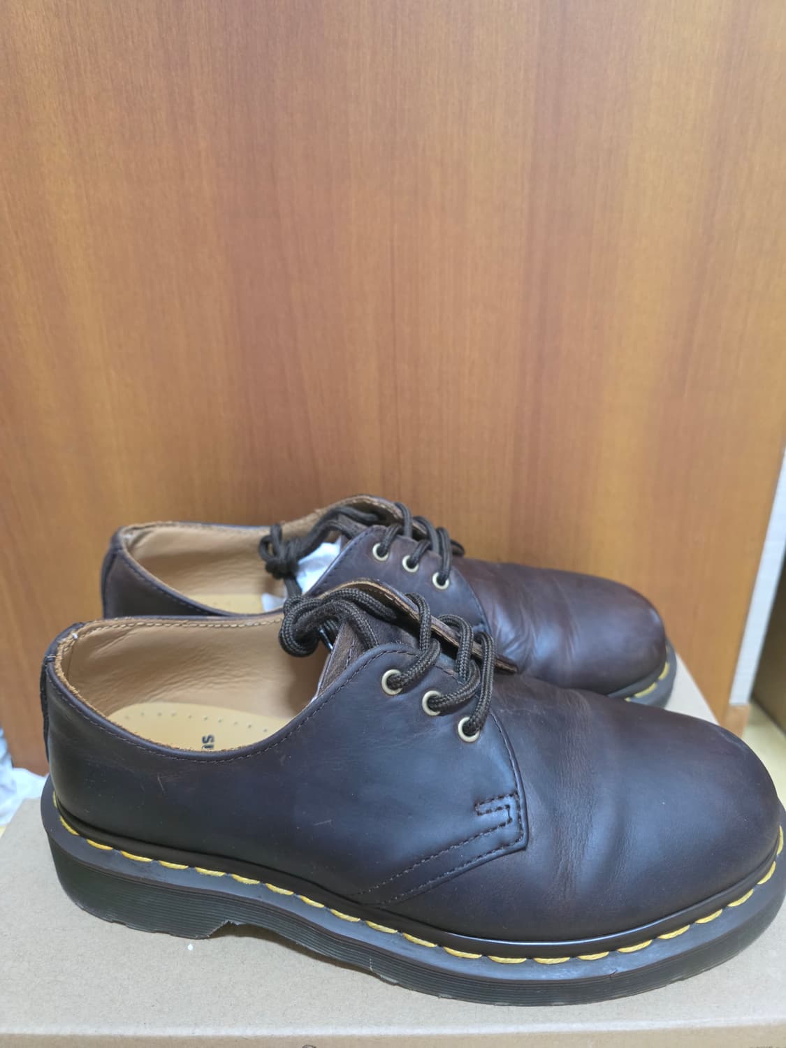 닥터마틴 1461 크레이지홀스 브라운 상품이미지3