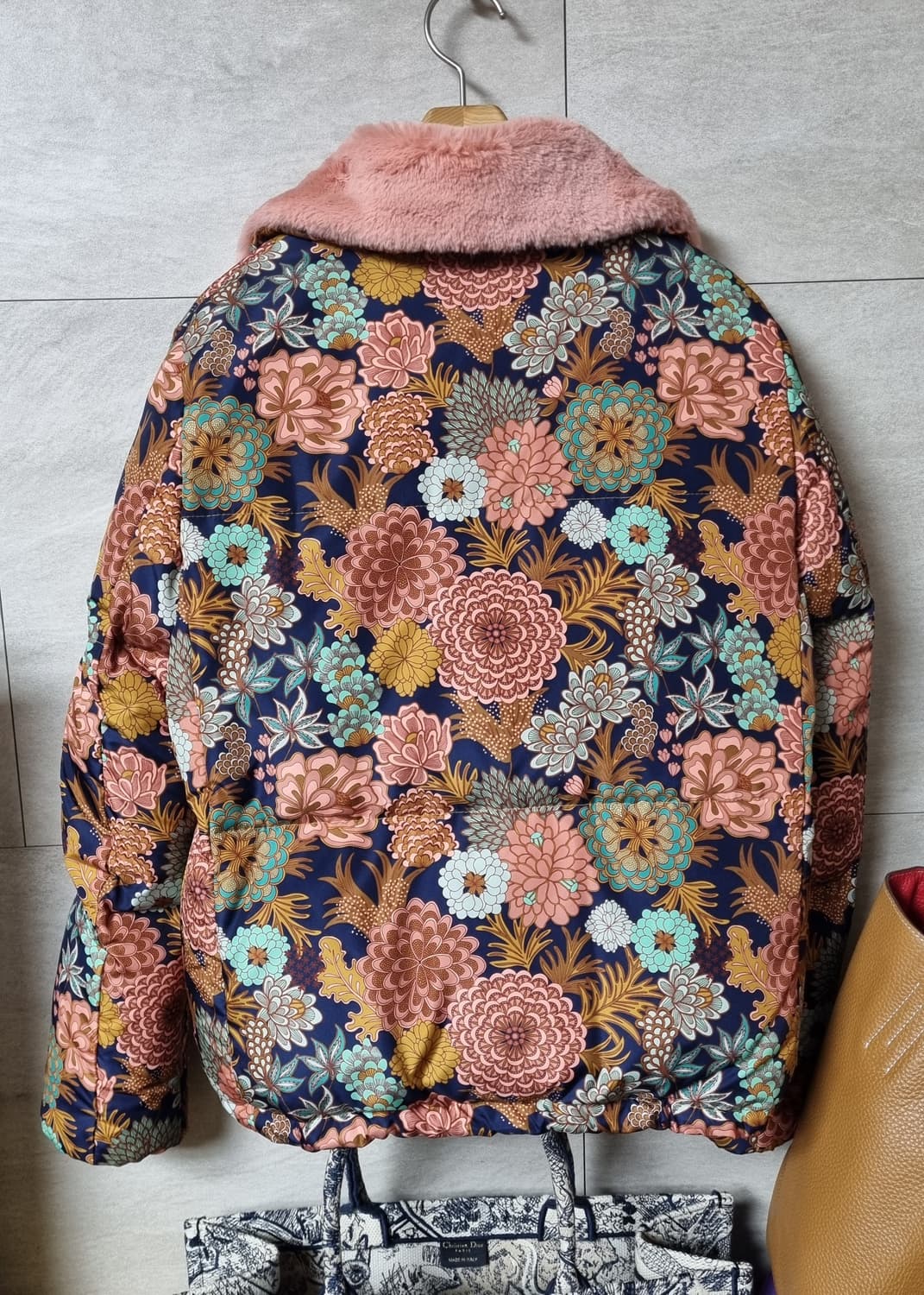 정품) 오일릴리 플라워 프린트 패딩  상품이미지7