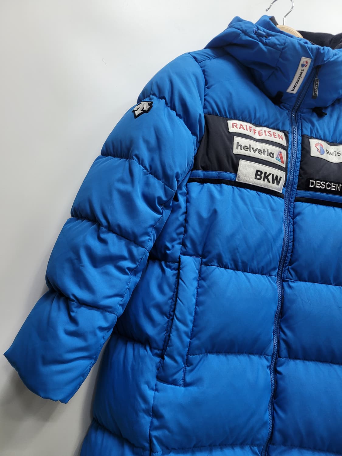 DESCENTE 데상트 스위스 레플리카 다운 롱패딩 / 남 90 상품이미지4