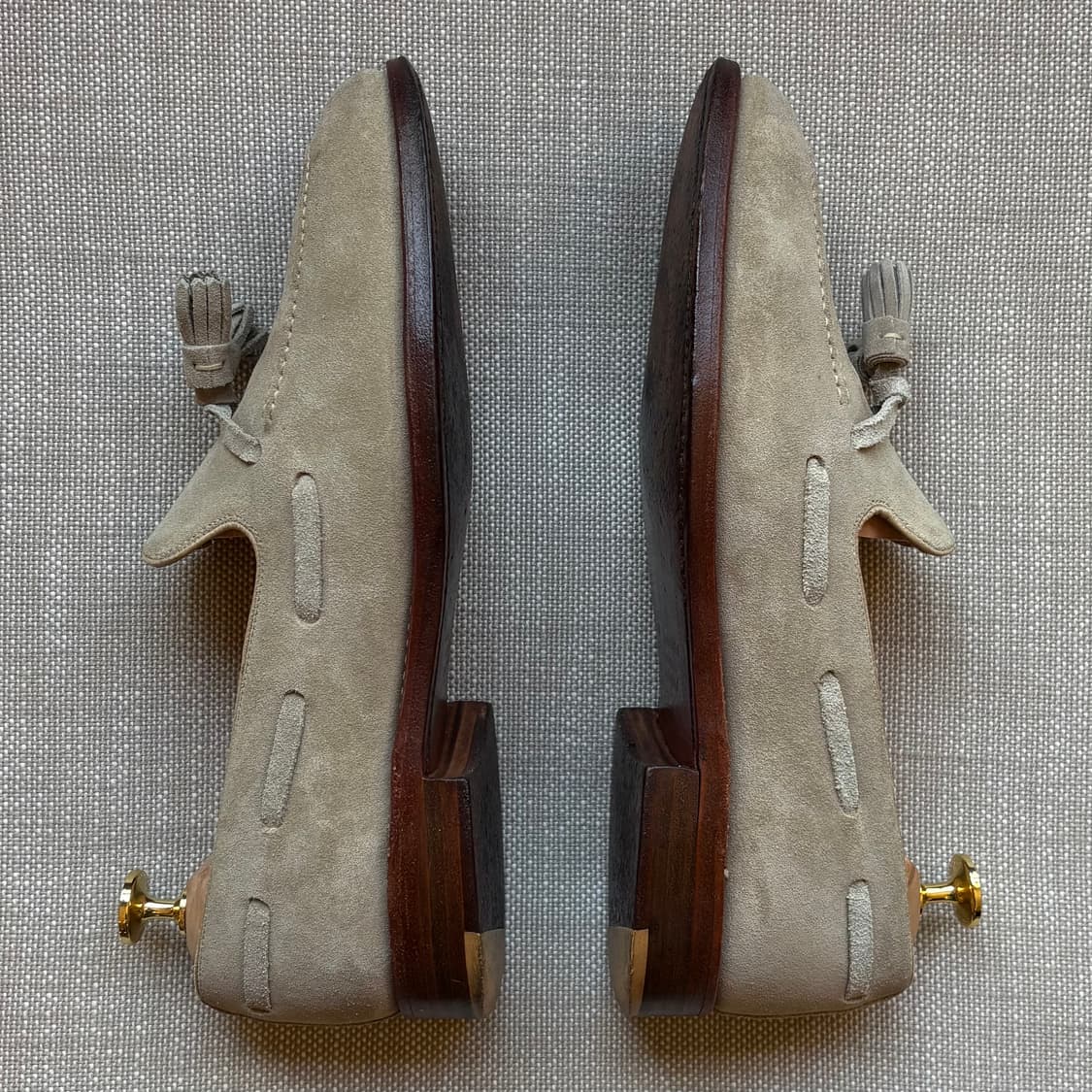 [UK6] Loake LINCOLN 샌드 스웨이드 태슬 로퍼 상품이미지5