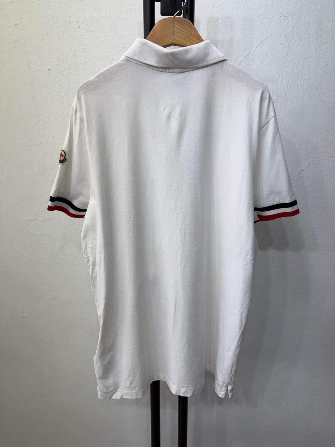 정품) 몽클레어 남성 화이트 삼선 폴로 PK 반팔티 M 상품이미지6