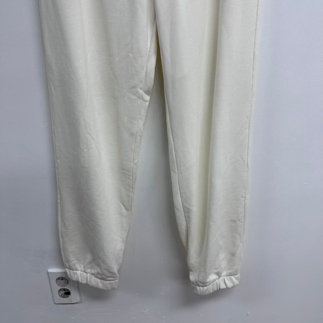 아디다스 x 마크곤잘레스 슈무팬츠 조거팬츠 L사이즈 J24 상품이미지3