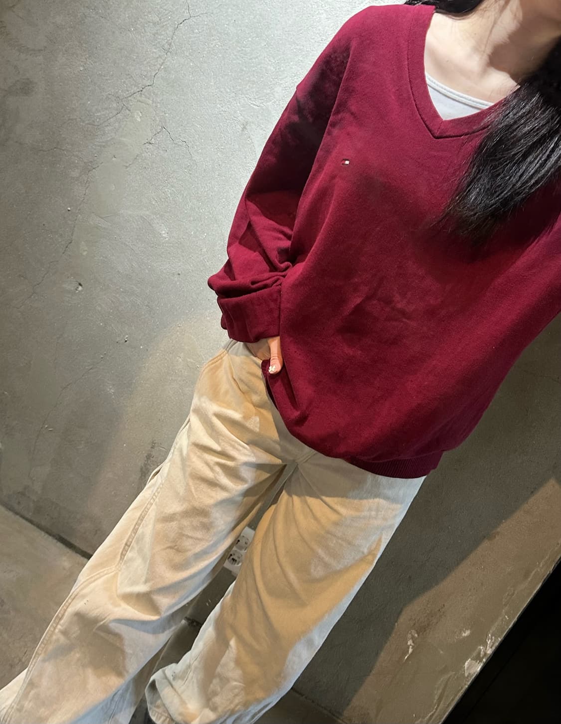 타미힐피거 정품 브이넥 니트 레드 상품이미지2