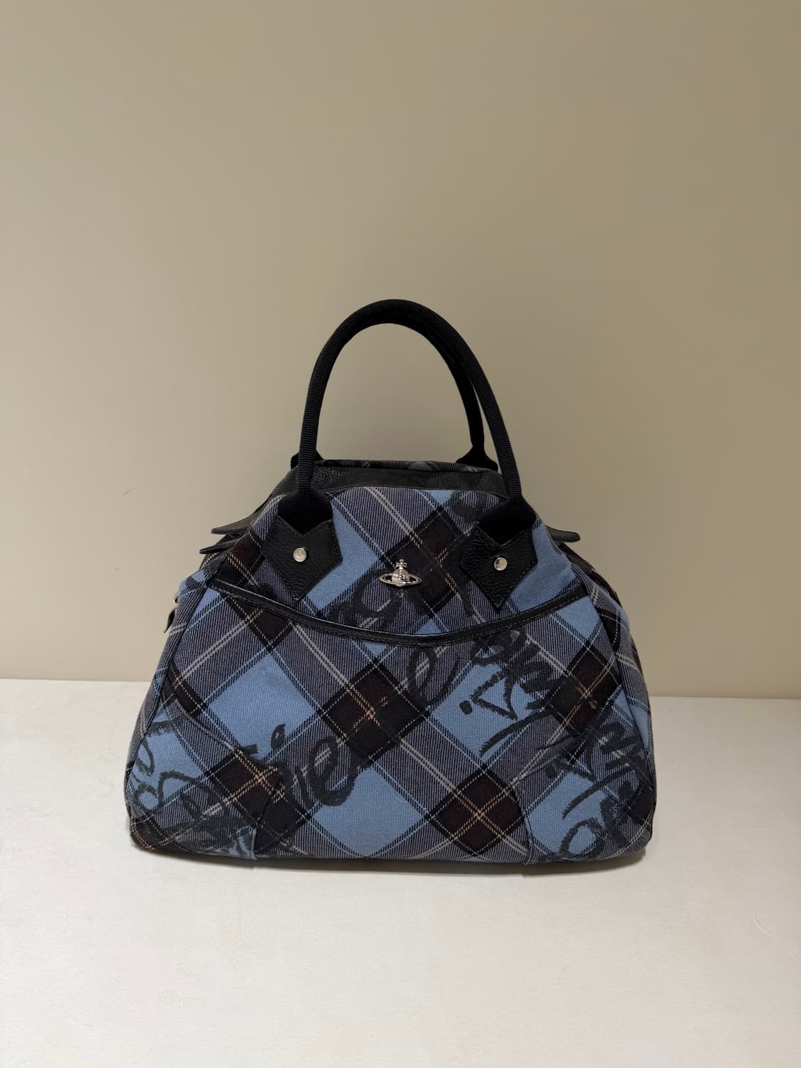 비비안웨스트우드 토트백 상품이미지1