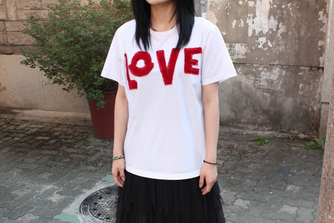 Moncler Genius “LOVE” T-shirt 상품이미지1