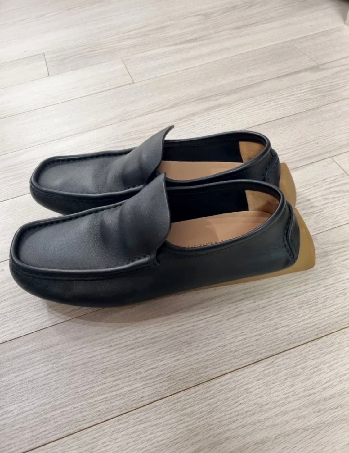 보테가 베네타 레더 드라이빙 로퍼 블랙 250 상품이미지2