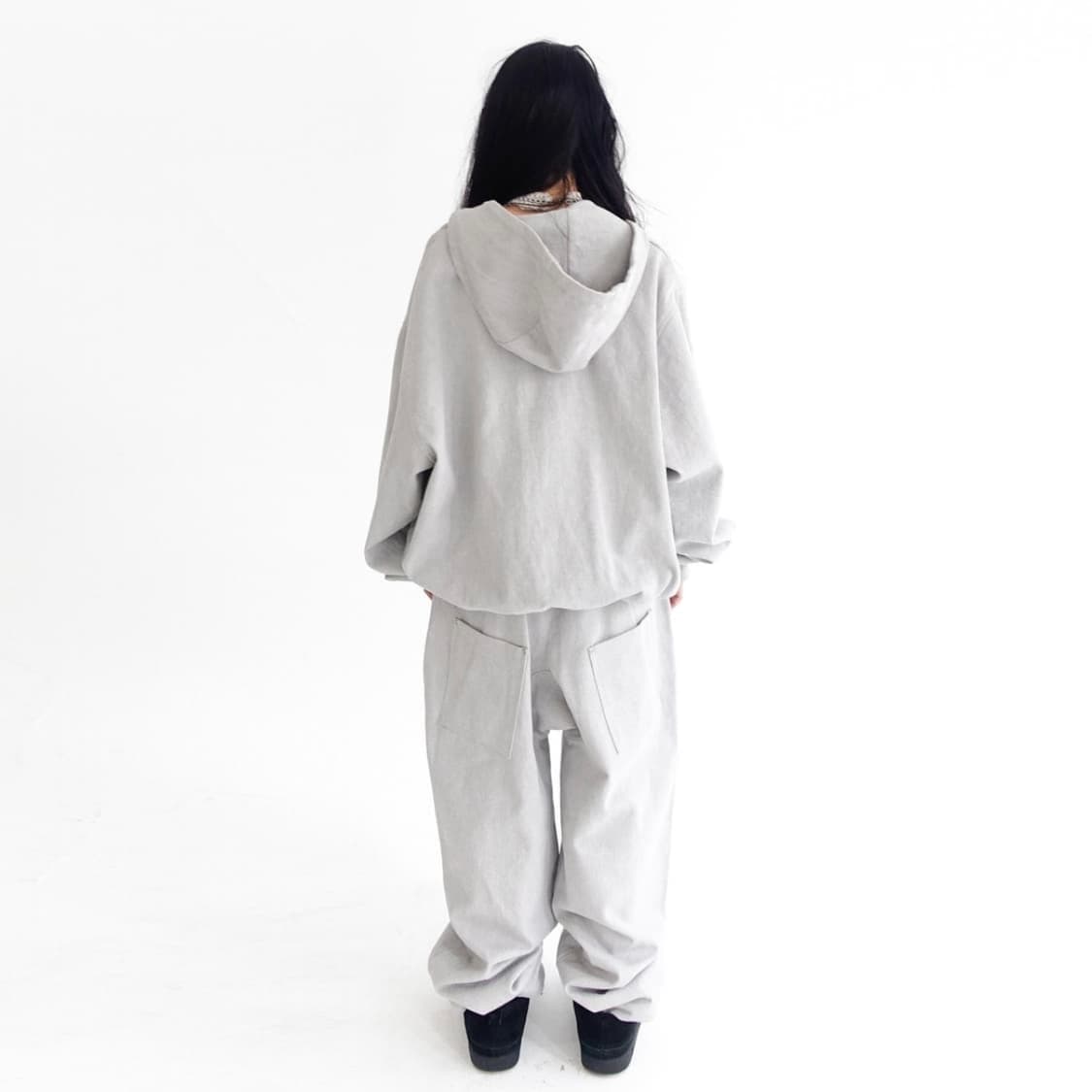 fa.erie 페어리 embroidery 브이넥 후디 상품이미지3