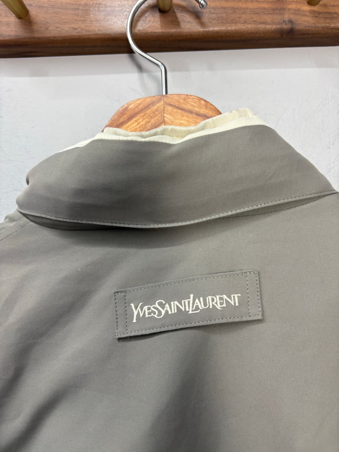 입생로랑 스몰로고 라이트카키 폴리자켓 A3098 상품이미지7