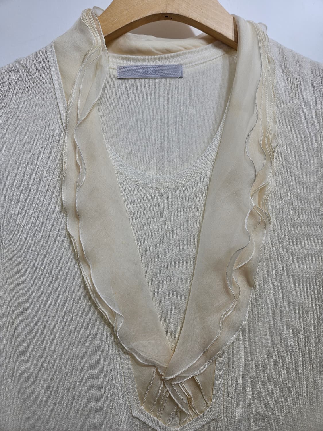 데코(DECO) 실크 프릴 장식 린넨혼방 반팔 니트 상품이미지6