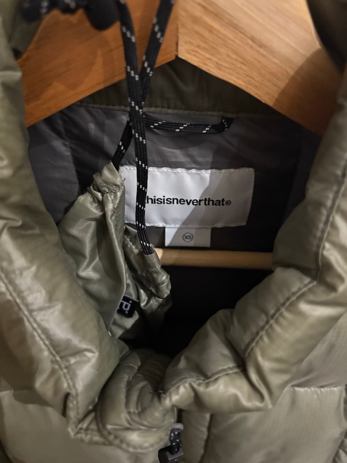 디스이즈네버댓 퍼텍스 라이트 다운 자켓 다크 세이지 경량패딩 상품이미지5