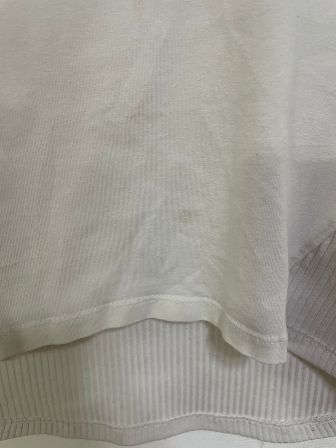 게스 쉬크 긴팔 티셔츠 화이트 상품이미지7