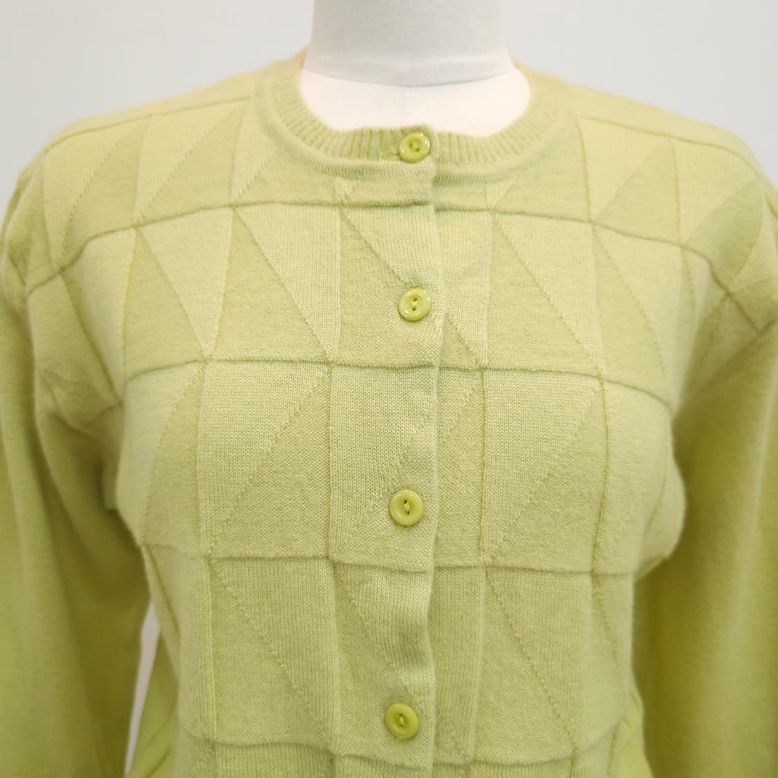 울100% 입체패턴 라임 니트 가디건  상품이미지3
