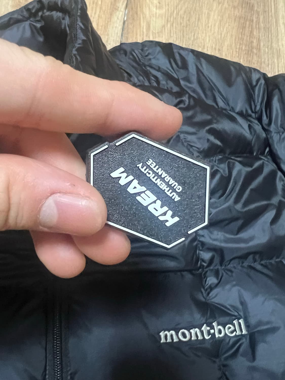 L몽밸 경량패딩 팝니다! 택달려있어요 상품이미지4