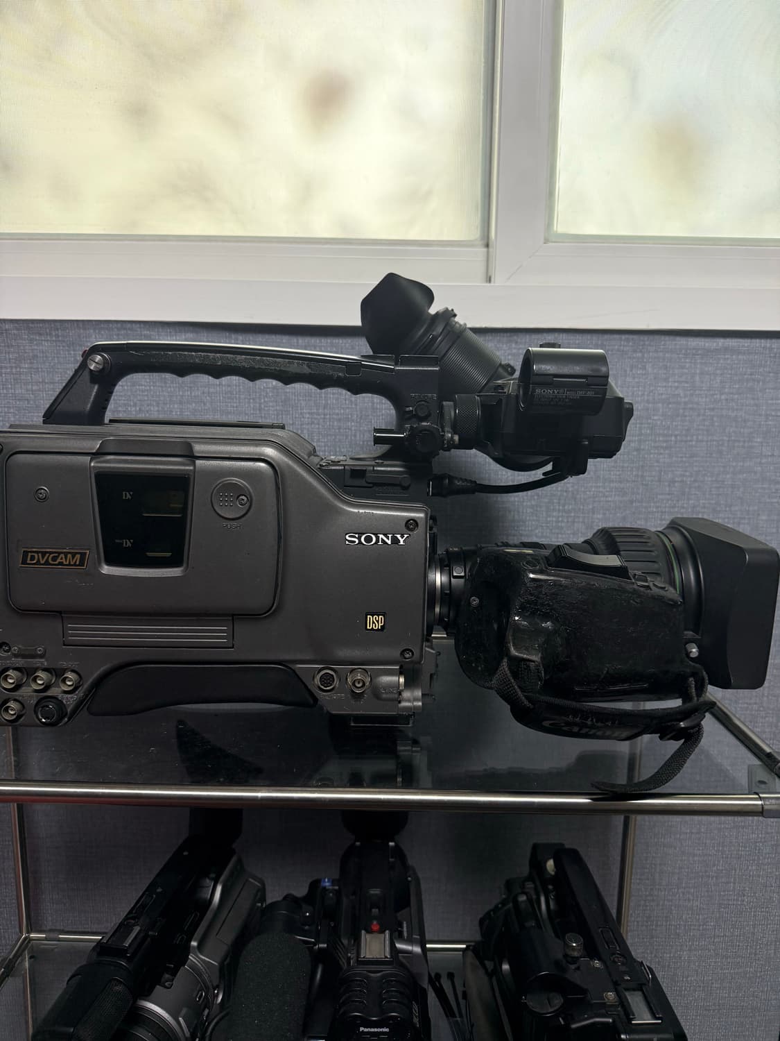 Sony dsr-300 eng 카메라 + 캐논 tv줌렌즈 +배터리 상품이미지1