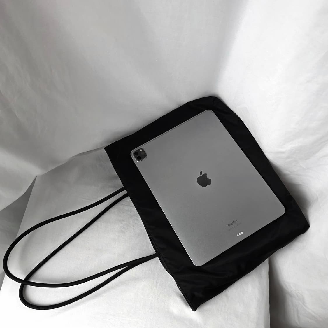 [정품 PRADA] 프라다 포코노 나일론 긴줄 숄더백 쇼퍼백 라지 상품이미지8