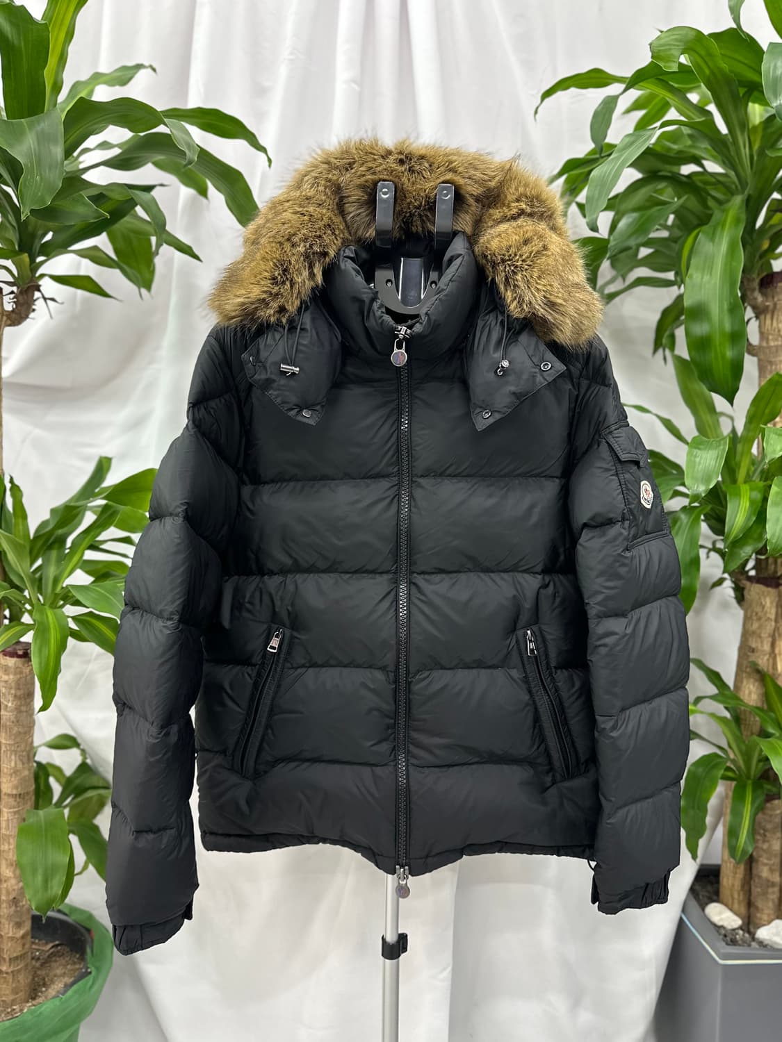 [정품] 몽클레어 마야프 쇼트 다운 자켓 블랙 24FW 4사이즈 상품이미지1