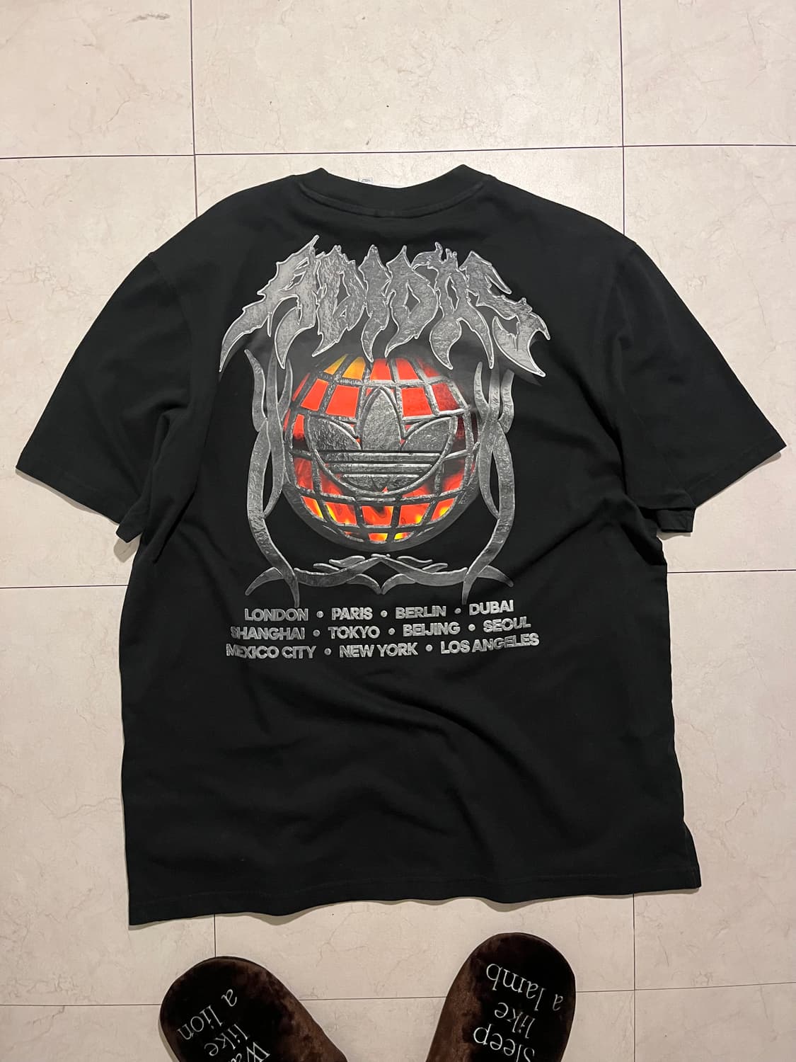 아디다스 FLAMES CONC 티셔츠 XXL 상품이미지3