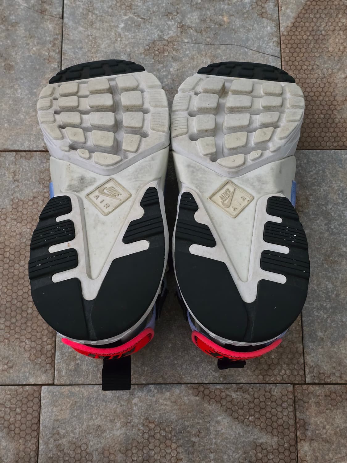 (250)나이키 에어 허라취 시티 로우 상품이미지9