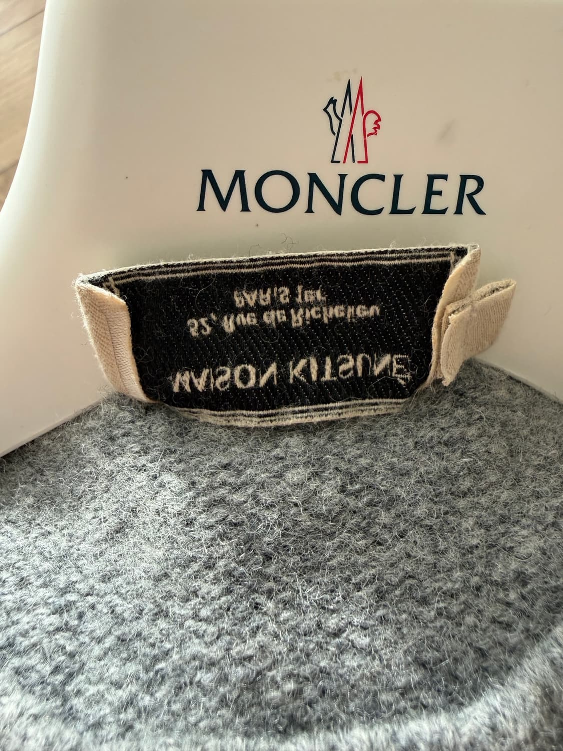 [L] 메종키츠네 빅폭스 그레이 니트 상품이미지4