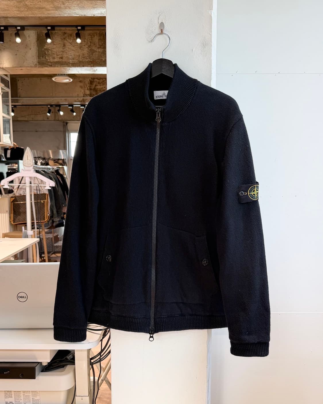 스톤아일랜드 블랙 와펜패치 집업 자켓  상품이미지2