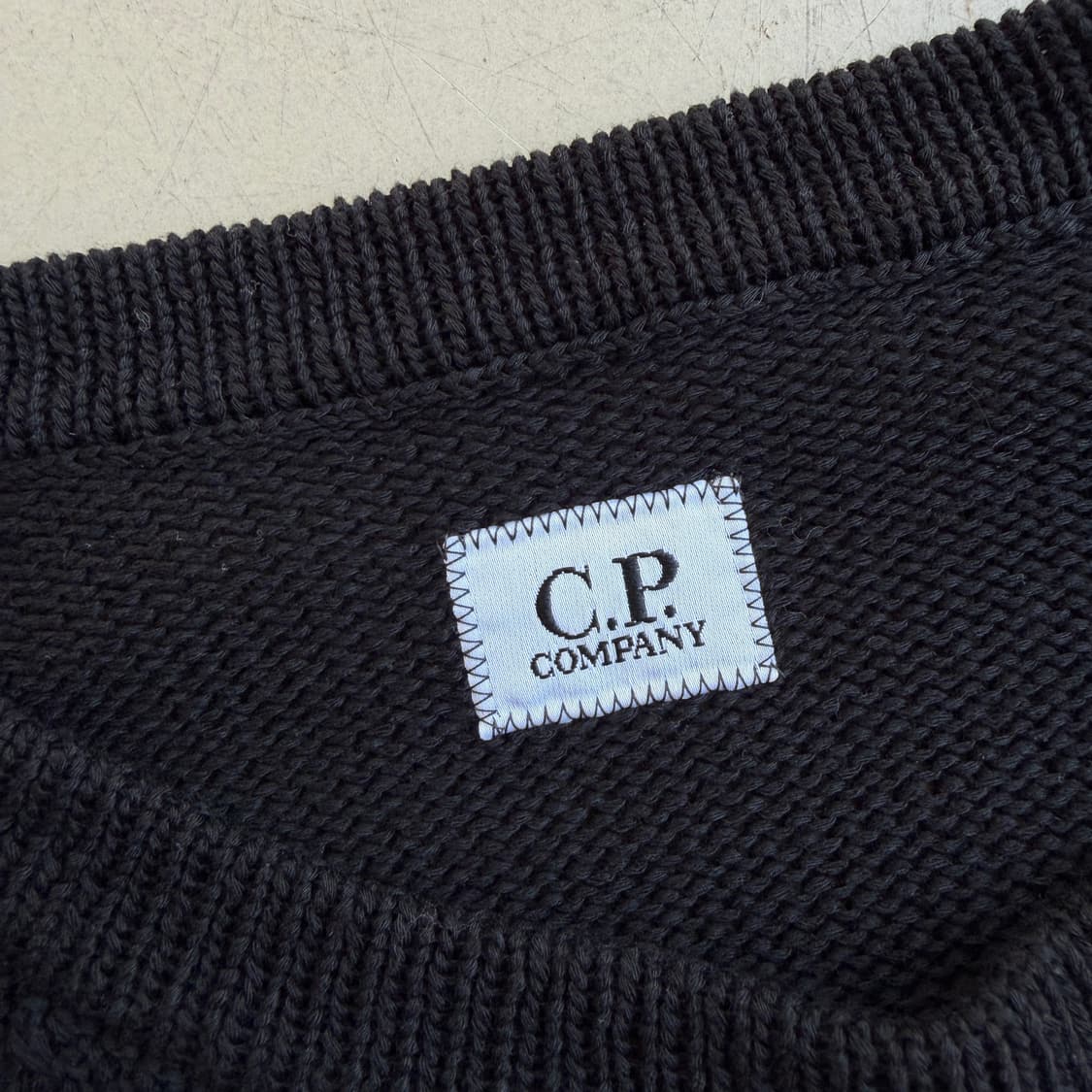cp컴퍼니 렌즈 크루넥 스웨터 상품이미지6