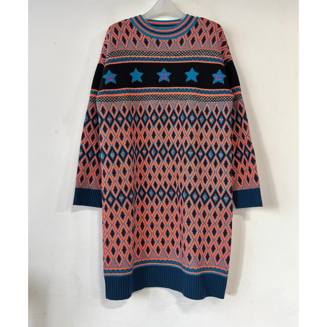 럭키슈에뜨 패턴 니트 원피스 상품이미지1