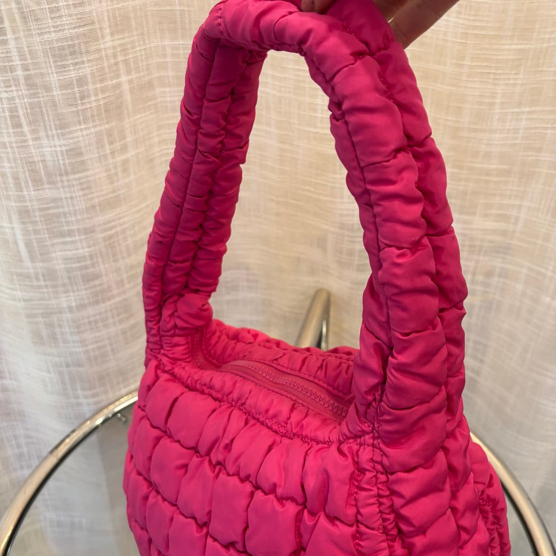 COS 퀄티드 미니 숄더백 핑크     상품이미지6