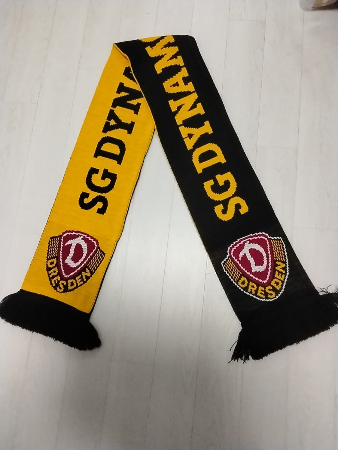 뒤나모 드레스덴 머플러 상품이미지1