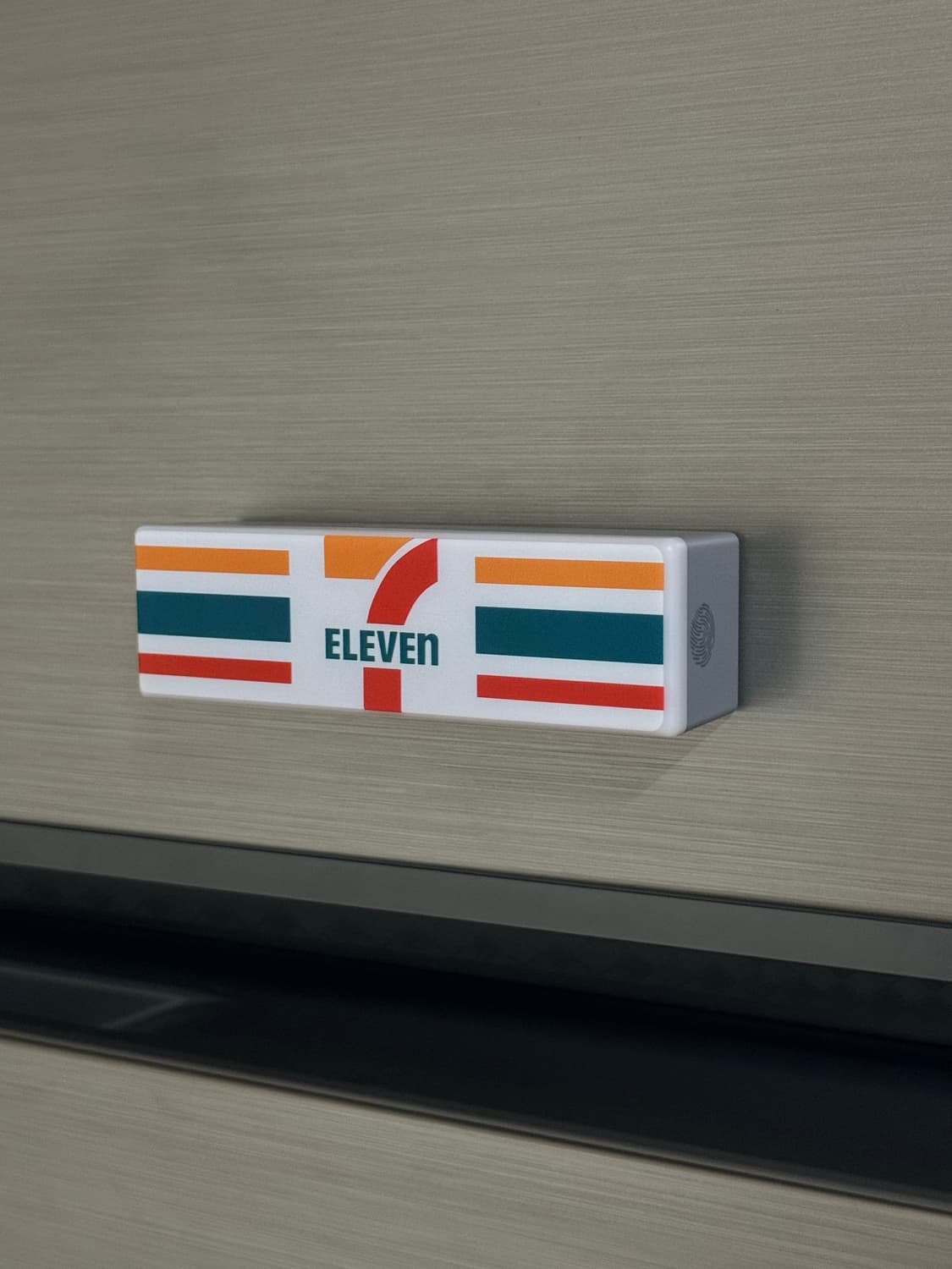 세븐일레븐 로고 자석 무드등 상품이미지2
