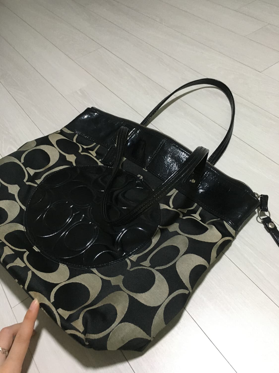 코치 시그니처 토트백(정품100%) 상품이미지4