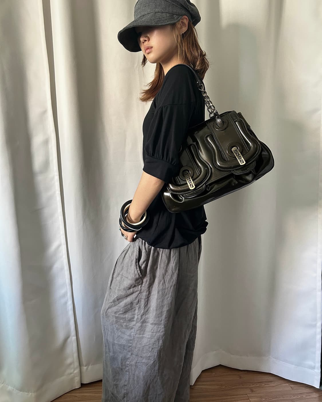 Fendi B shoulder bag 상품이미지1