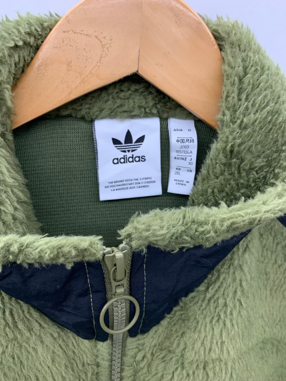 아디다스 카키 플리스 상품이미지7