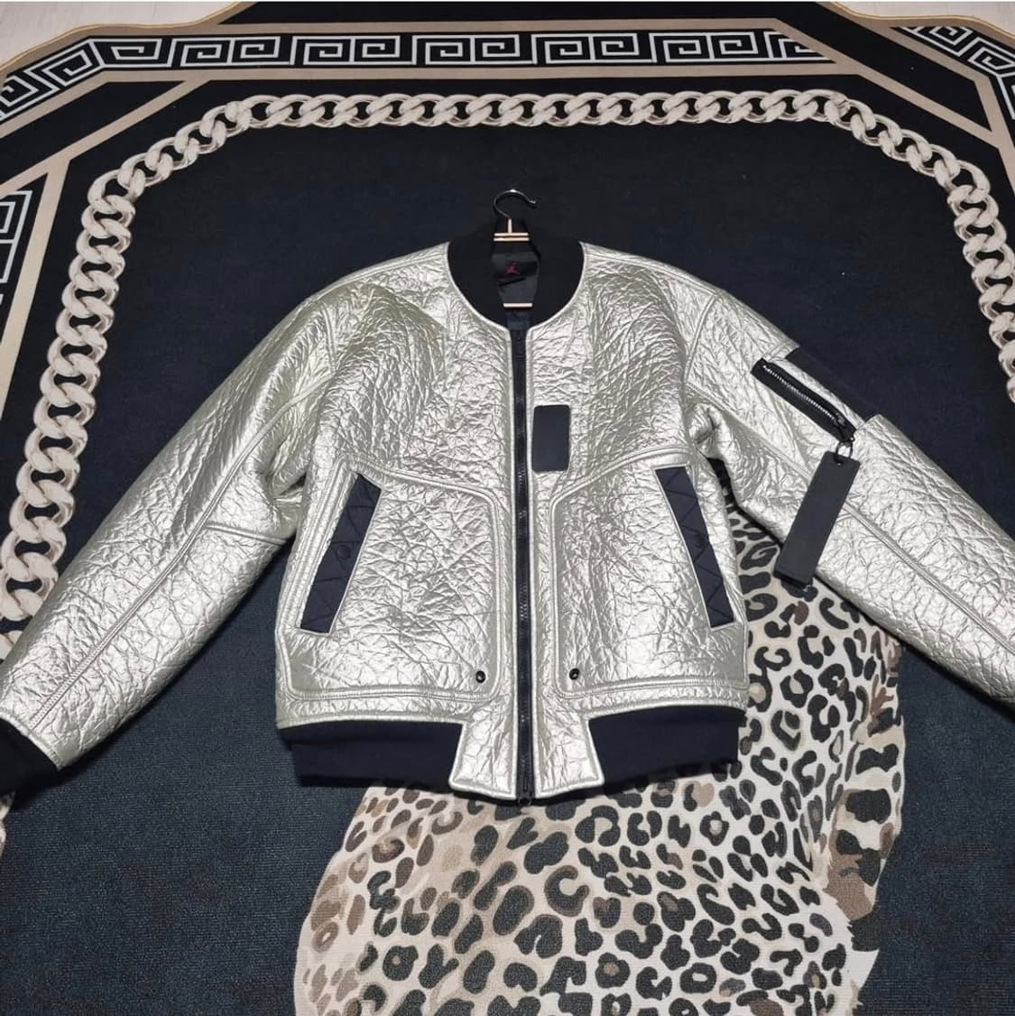 나이키 에어 조던 엔지니어드 MA-1 메탈릭 XL 상품이미지2