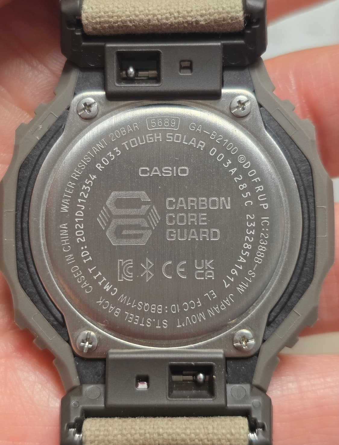지샥 G-SHOCK GA-B2100CT-5ADR 태양광 블루투스 시계 ( 상품이미지3