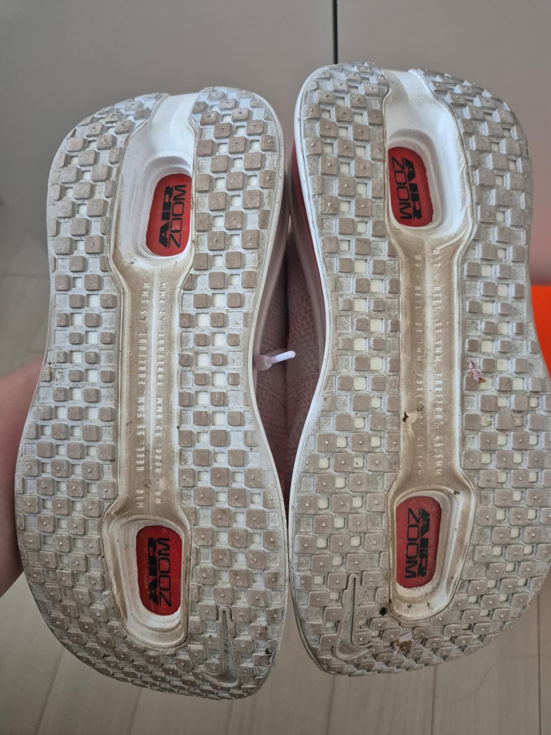 [255] 나이키 보메로프리미엄 브라이트화이트 상품이미지2