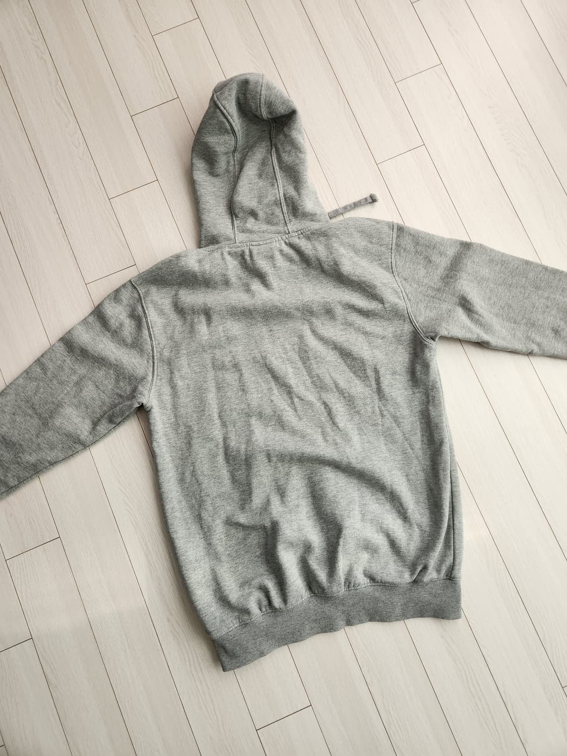 나이키 공용 SB 스우시 기모 후드티셔츠 그레이 사이즈L

로고까짐 없어 상품이미지7