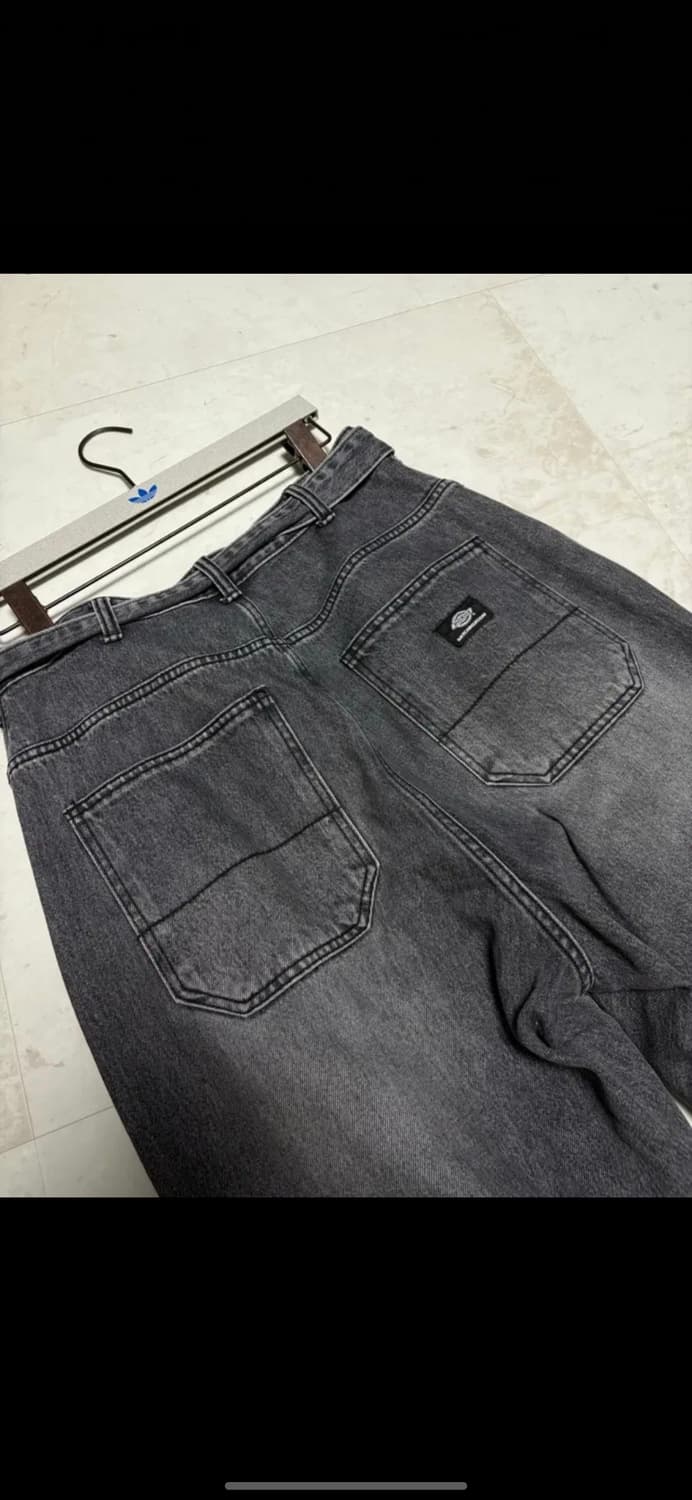 해칭룸 x 디키즈 벨티드 스노우진 4 상품이미지3