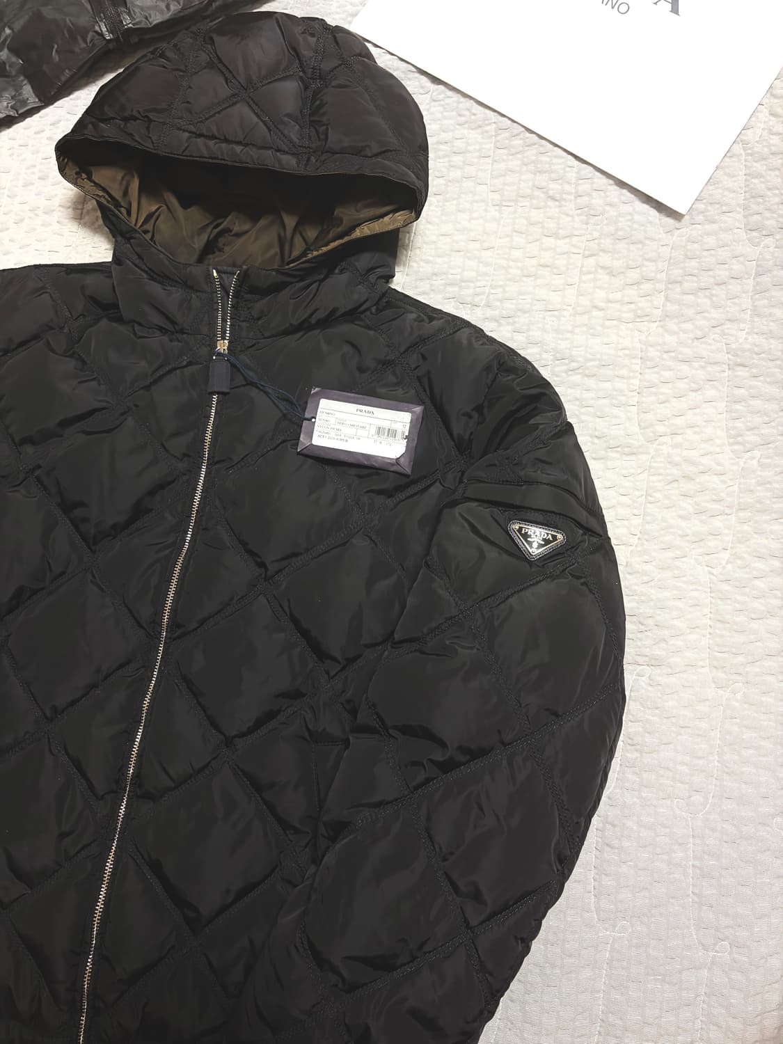 프라다 퀄팅 패딩 상품이미지2