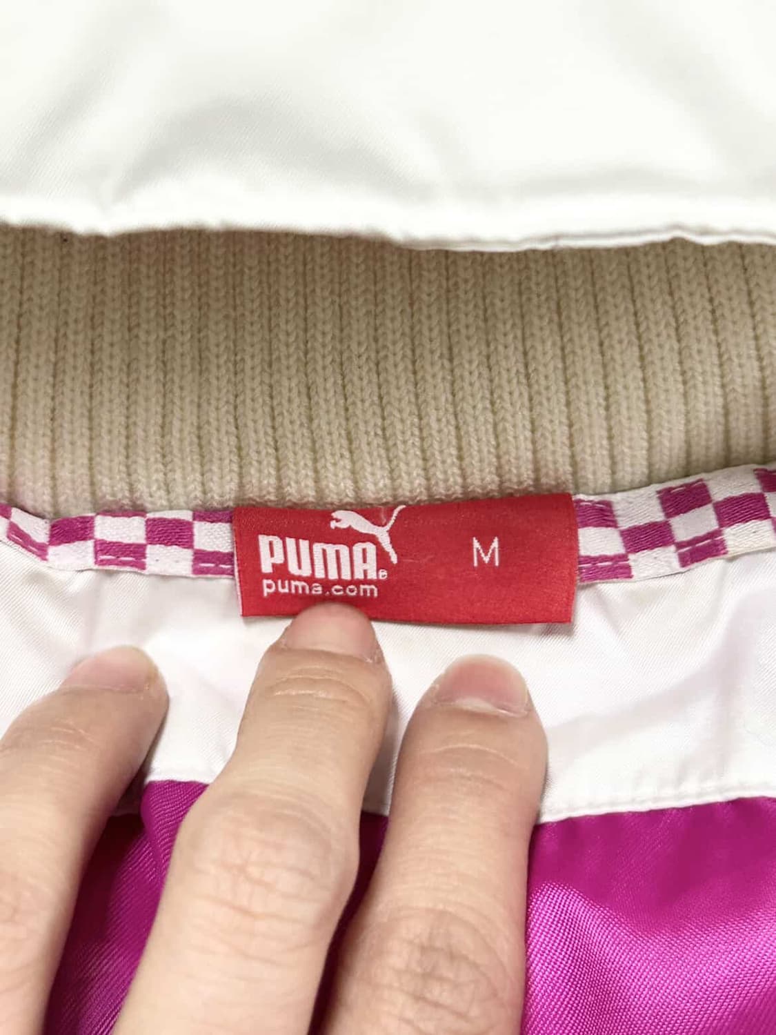 퓨마 핑크로고 화이트 숏패딩 상품이미지7